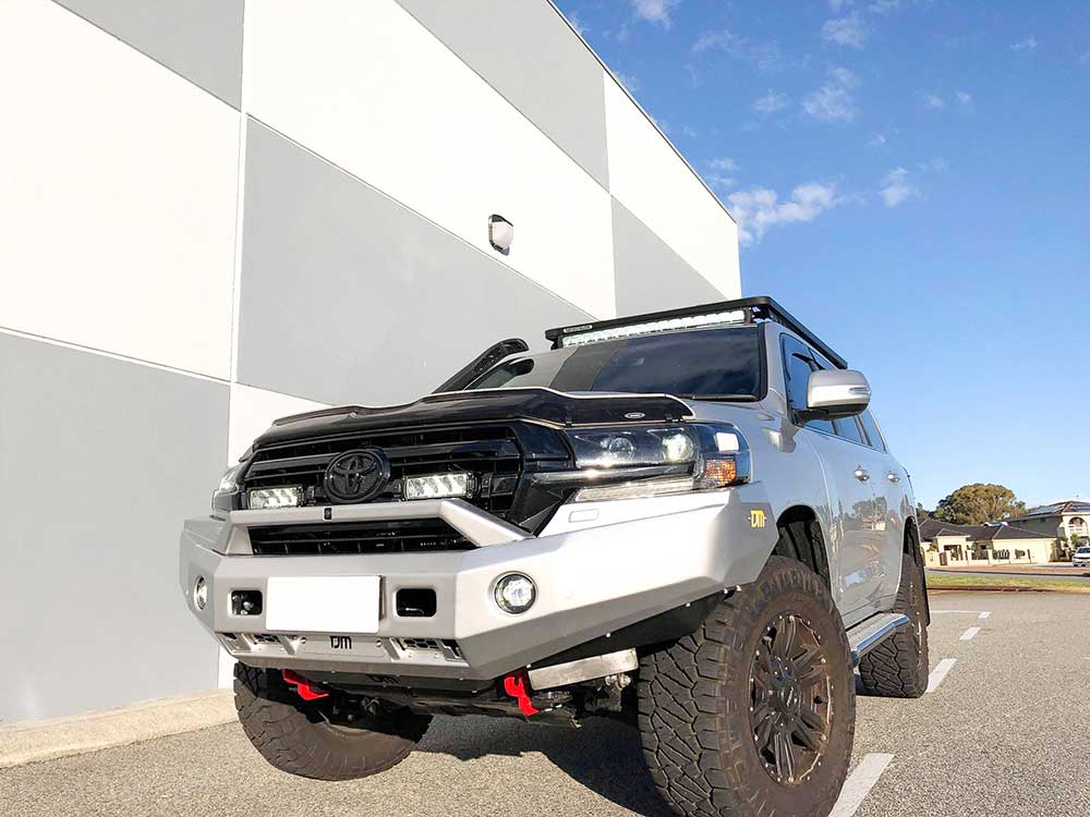 LC200_Grille_Kit_03_Web