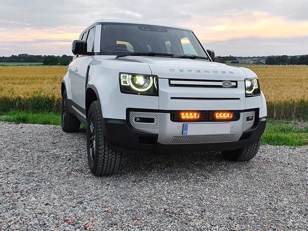 LR_Defender_2020_Grille_Kit_03_Web