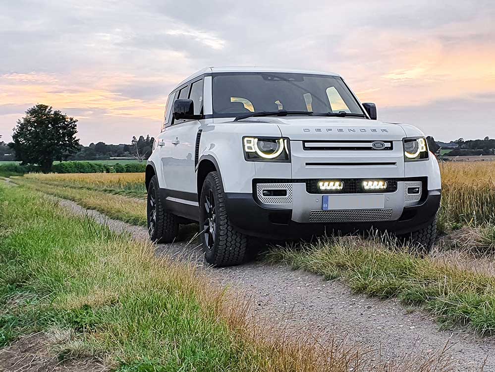 LR_Defender_2020_Grille_Kit_05_Web