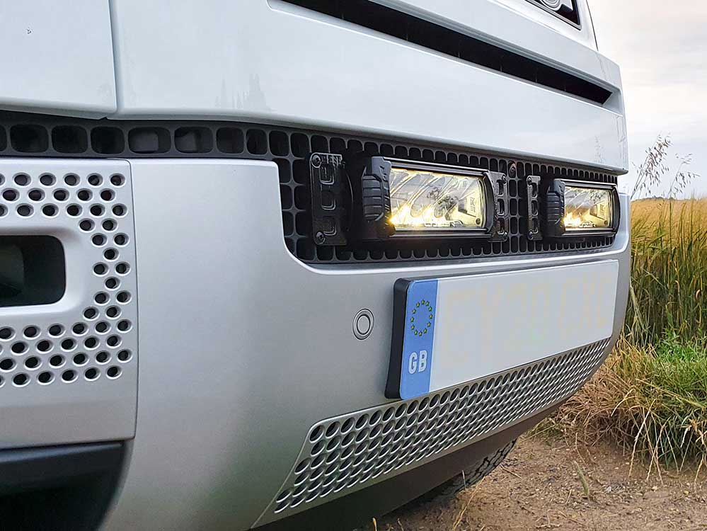 Land Rover Defender (2020+) Kit calandre Triple-R 750