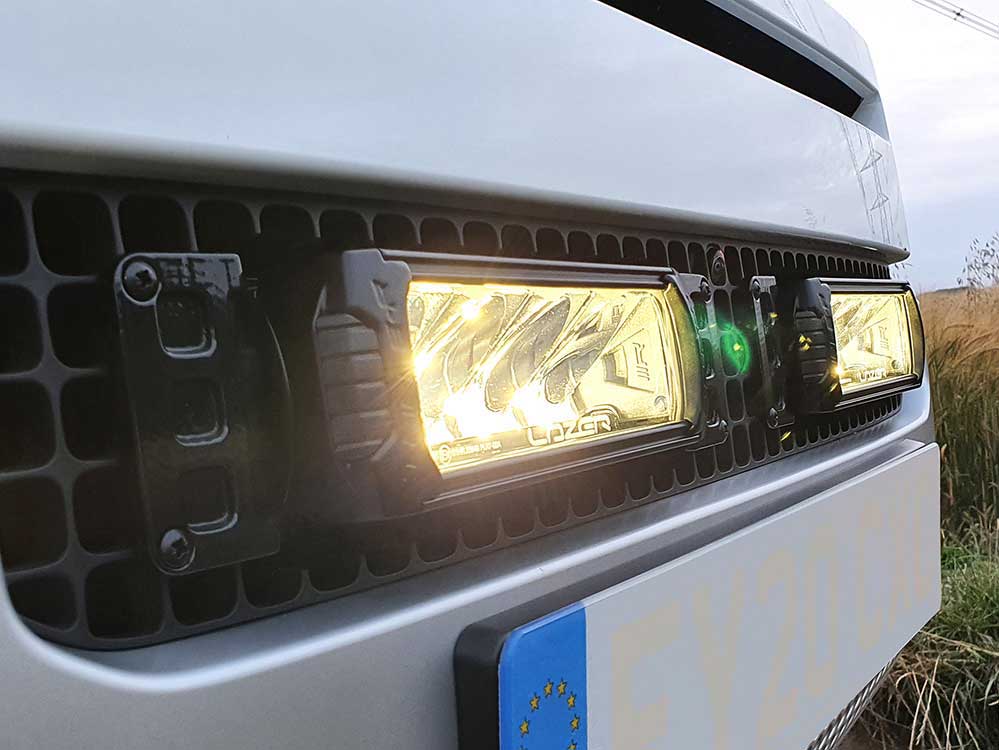 LR_Defender_2020_Grille_Kit_10_Web