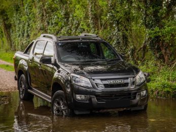 Isuzu Dmax Kit de montage sur toit avec rails de toit