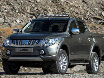 Mitsubishi L200 (2019+) Kit de montage sur le toit (sans barres longitudinales)