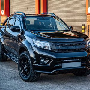 Nissan Navara (2014-2021) Kit de montage de calandre
