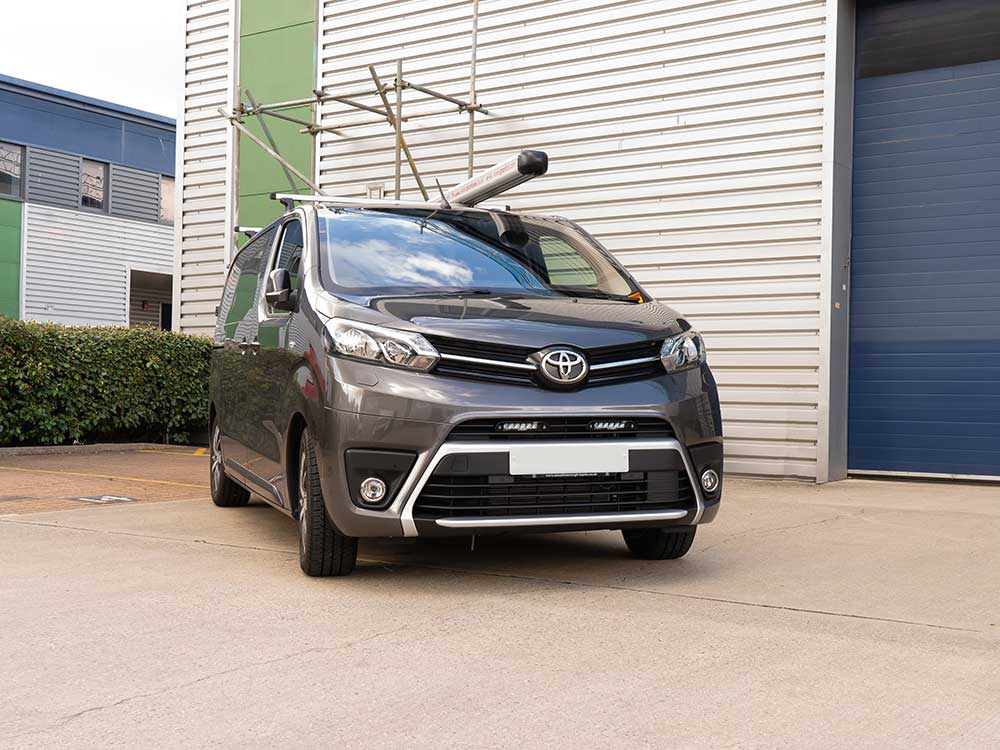 Toyota Proace (2016-2023) Kit de montage de pare-chocs (Linear-6)
