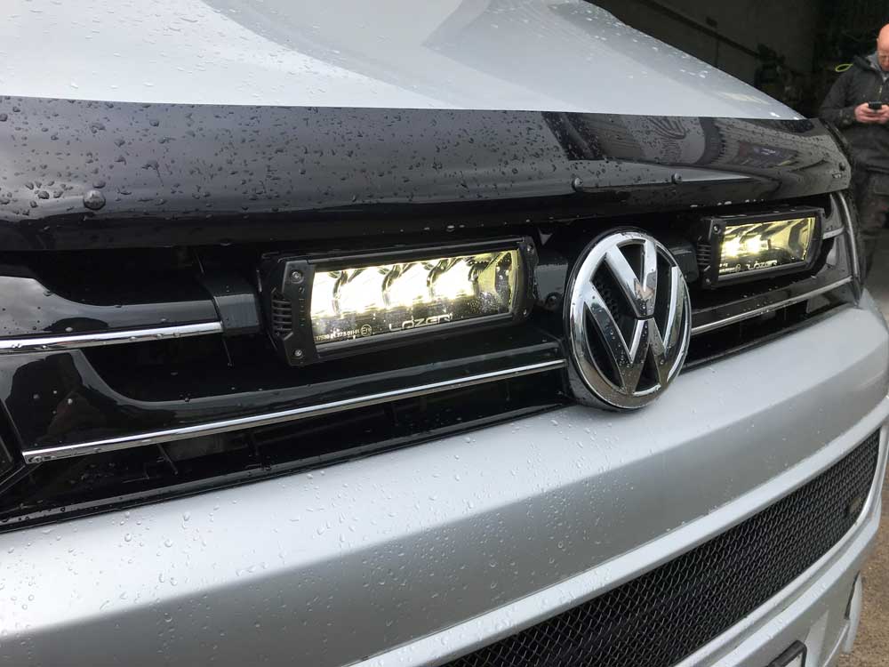 VW T5.1 (2010+) – Kit de montage sur calandre