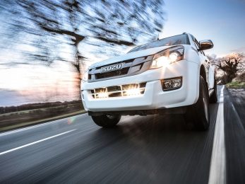 Isuzu Dmax (2017-2020) Kit de montage calandre
