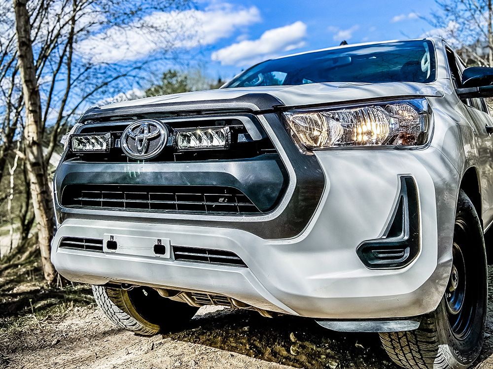 Toyota Hilux Invincible X (2021+) Kit de montage de calandre