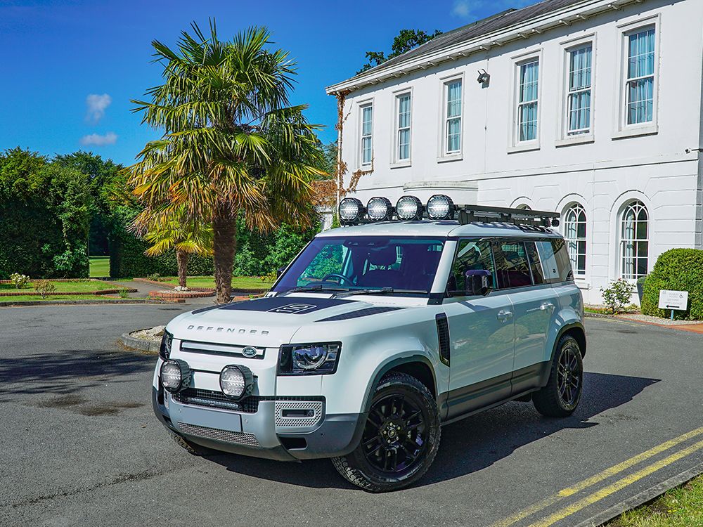 Land Rover Defender (2020+) – Kit de montage (avec Sentinel)