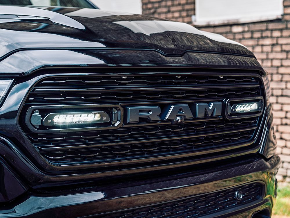 RAM 1500 Limited (2019-2023) Kit de montage de calandre
