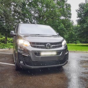 Opel Vivaro (2019+) Kit de montage de calandre
