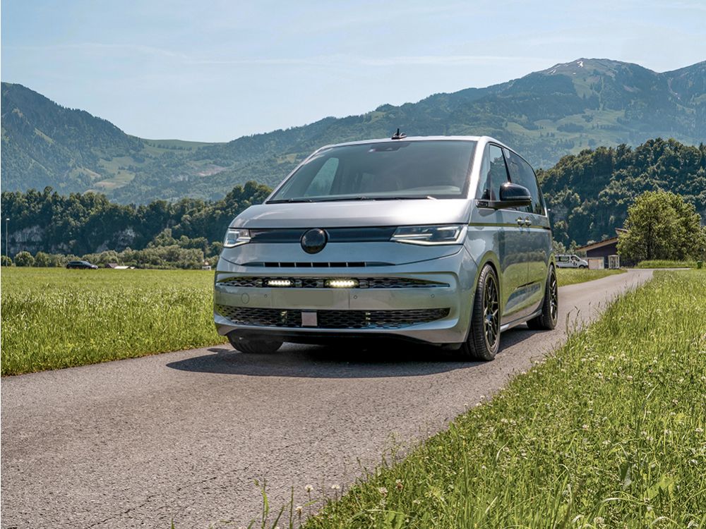 VW T7 MULTIVAN (2022+)- Kit de calandre