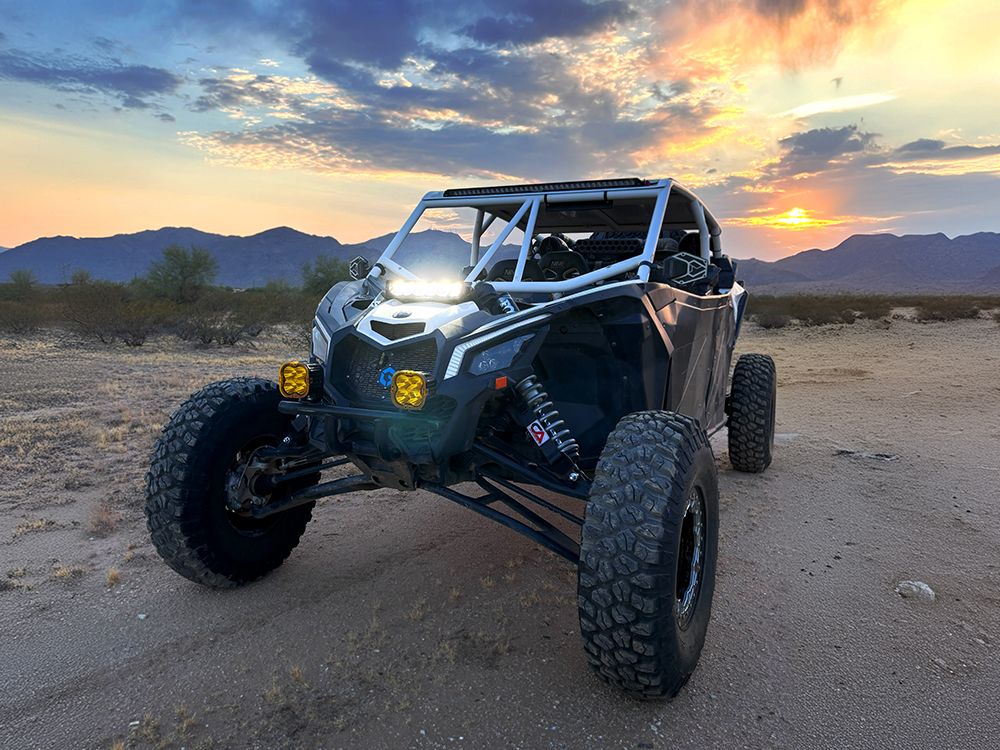can-am_maverick_x3_shock_tower_mount_carbon-6_lazer__web_03