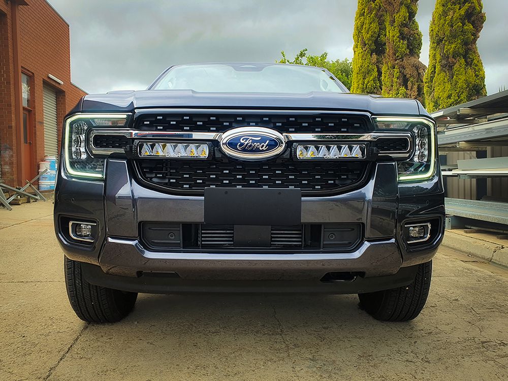 Ford Ranger Limited (2023+) Kit de calandre – 2xTriple-R 850