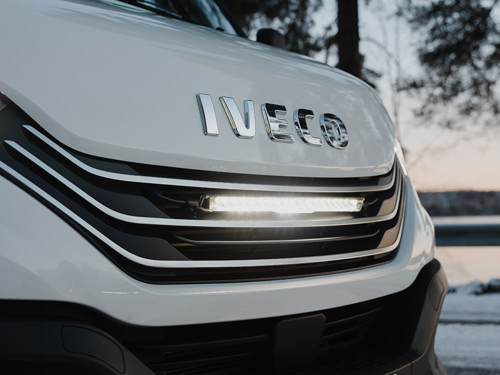 Iveco Daily (2024+) Kit de calandre (Linear-18 ou Glide)