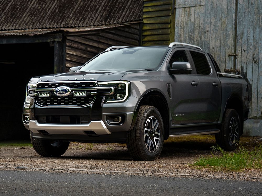 ford_ranger_platinum_grille_kit_install_image_13_web