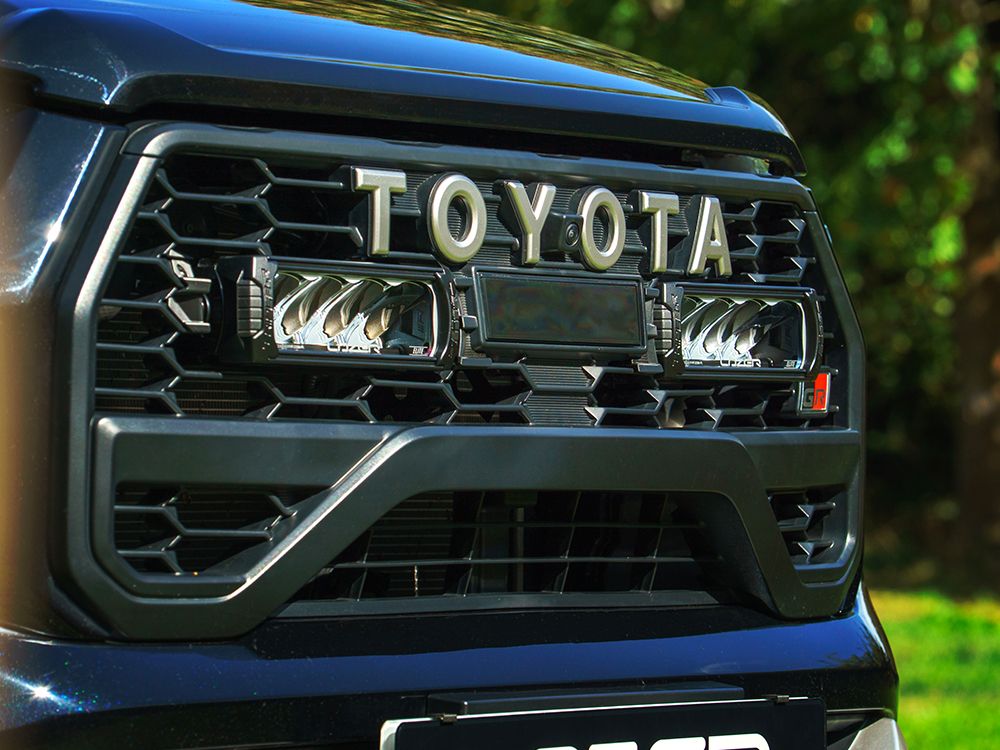 toyota_hilux_gr_sport_2024__install_image_10_web