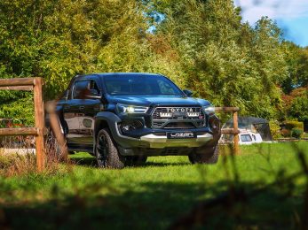 Toyota Hilux GR Sport (2024+) Kit de calandre