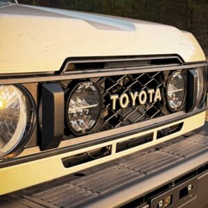 Toyota LC70 Series (2023+) Kit de calandre Sentinel 7