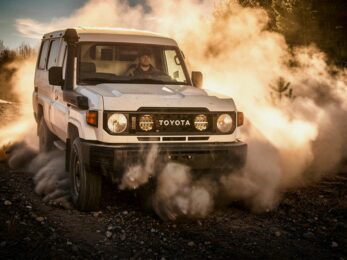 Toyota LC70 Series (2023+) Kit de calandre Sentinel 7