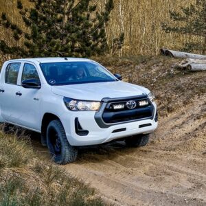 Toyota Hilux (2021+) Kit de calandre pour Triple-R 750